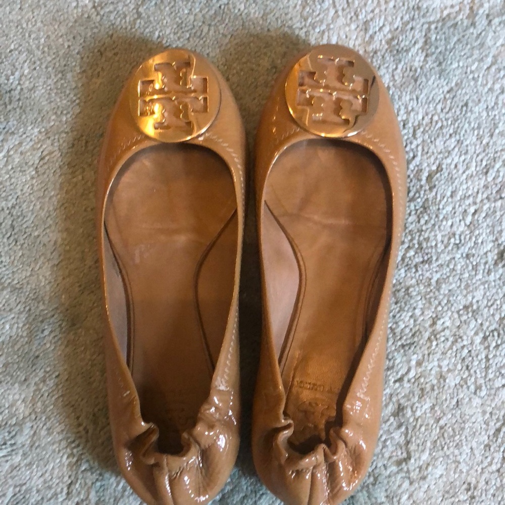 Tory Burch logo flats